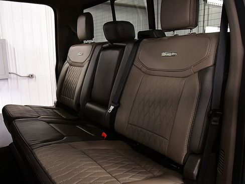 Used 2025 Ford F450 Platinum w/ Platinum Plus Package AWD/4WD image 34