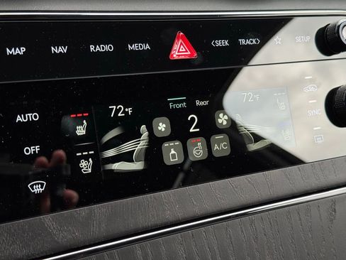 New 2026 Genesis GV80 3.5T Prestige image 37