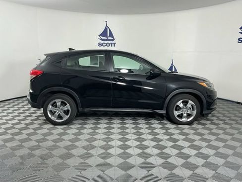 Used 2019 Honda HR-V LX image 6