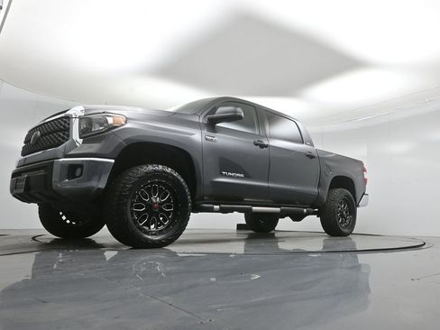 Used 2019 Toyota Tundra SR5 AWD/4WD image 42