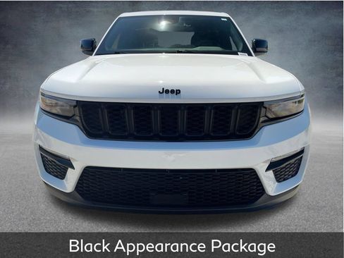 Used 2024 Jeep Grand Cherokee Limited w/ Black Appearance Package AWD/4WD image 3