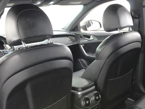 Used 2021 Kia Stinger GT image 34