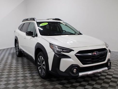 Used 2023 Subaru Outback Limited w/ Popular Package #2 AWD/4WD image 8