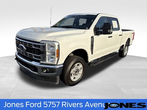 Certified 2025 Ford F250 XLT image 3