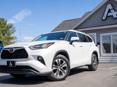 Used 2023 Toyota Highlander XLE
