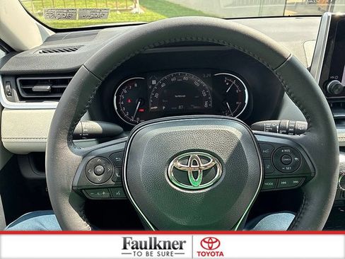 Certified 2025 Toyota RAV4 XLE AWD/4WD image 27