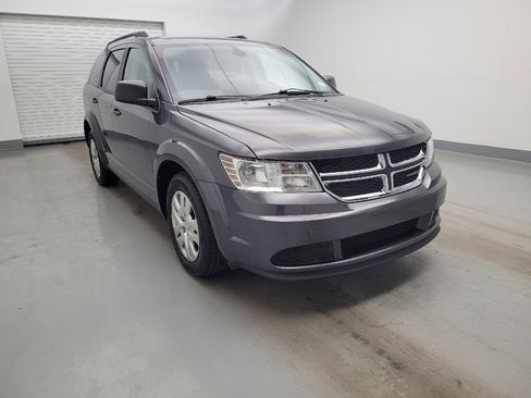 Used 2020 Dodge Journey SE w/ SE Popular Equipment Group FWD image 13