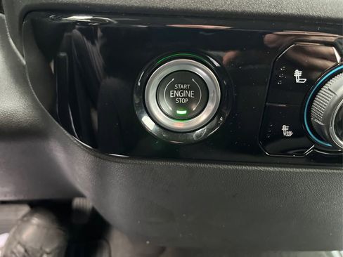 Used 2023 Chevrolet Silverado 1500 LT image 26