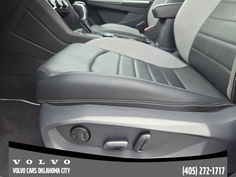 Used 2023 Volkswagen Taos SEL AWD/4WD image 18