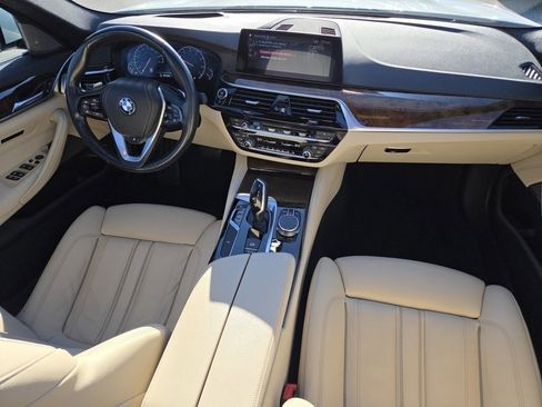 Used 2019 BMW 540i xDrive w/ Executive Package image 40