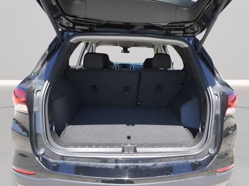Used 2024 Chevrolet Equinox LT FWD image 29