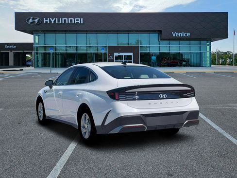 New 2026 Hyundai Sonata SE FWD image 5