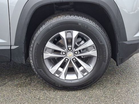 Used 2026 Chevrolet Equinox LT w/ Convenience Package II image 8