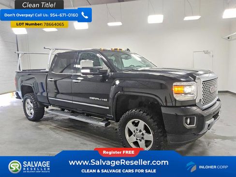 Used 2015 GMC Sierra 2500 Denali w/ Suspension Package, Off-Road image 5