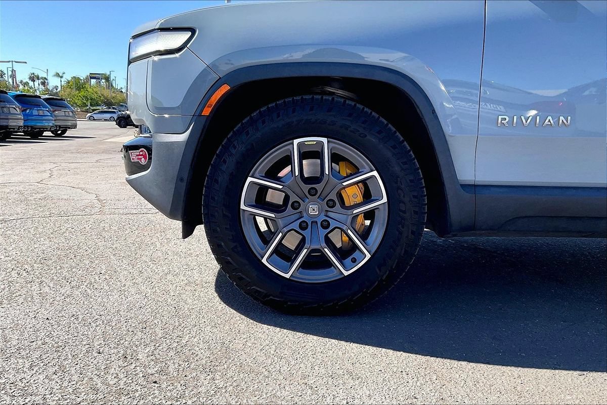 Used 2023 Rivian R1S Adventure Quad AWD/4WD image 7