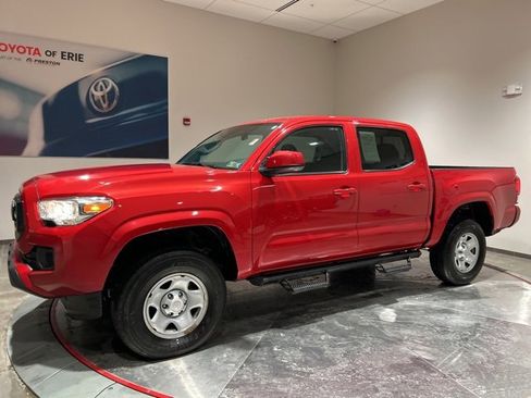 Used 2023 Toyota Tacoma SR image 3