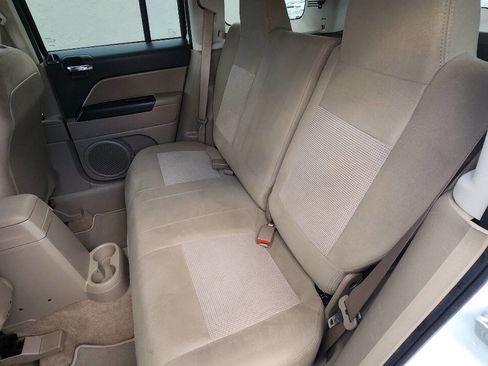 Used 2017 Jeep Patriot Latitude image 25