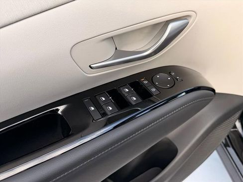New 2026 Hyundai Tucson Limited image 12