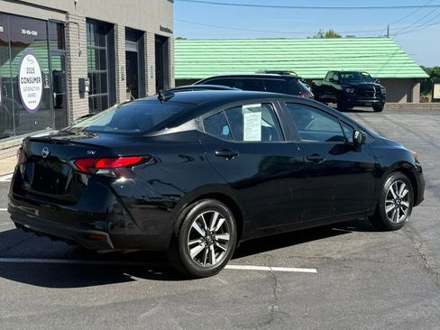 Used 2021 Nissan Versa SV FWD image 18