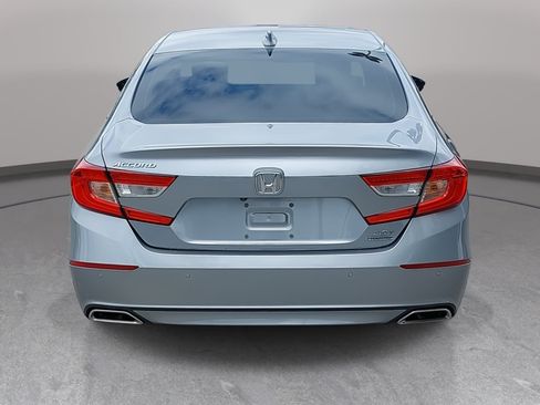 Used 2019 Honda Accord Touring image 6