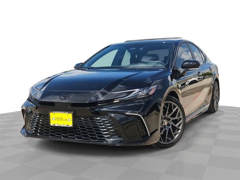 Used 2026 Toyota Camry XSE w/ Premium Package FWD image 1