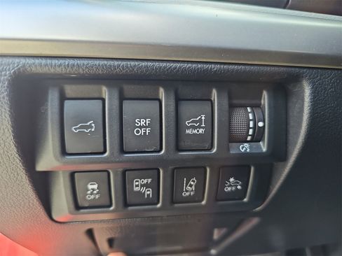 Used 2017 Subaru Outback 2.5i Premium image 27