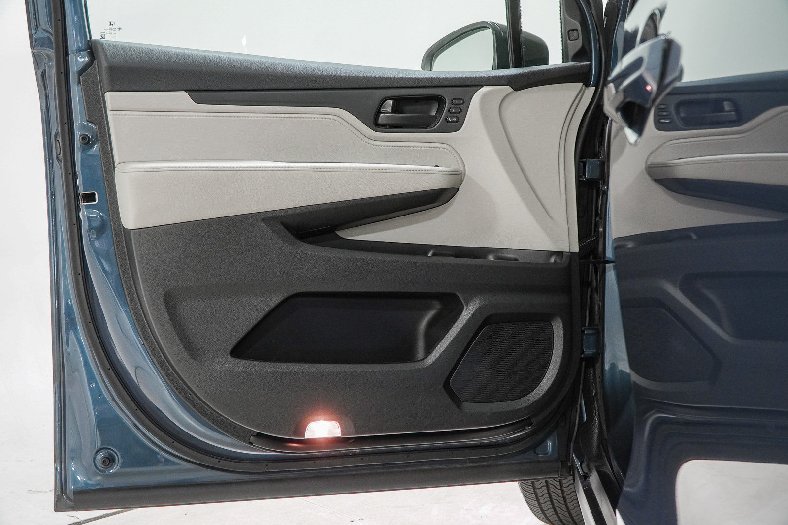 Used 2025 Honda Odyssey EX-L image 18