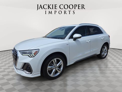 Used 2020 Audi Q3 2.0T Premium Plus w/ Premium Plus Package AWD/4WD image 1