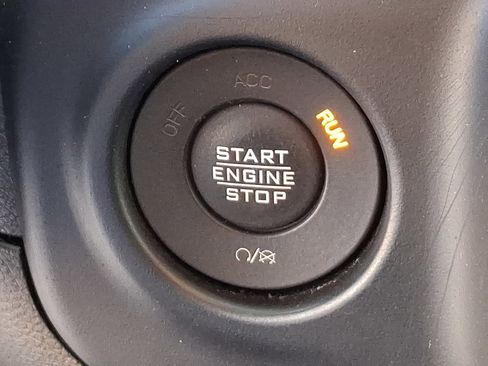 Used 2022 Jeep Wrangler Unlimited Sport S image 25