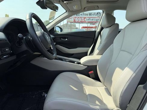 Certified 2025 Honda Accord EX-L image 8