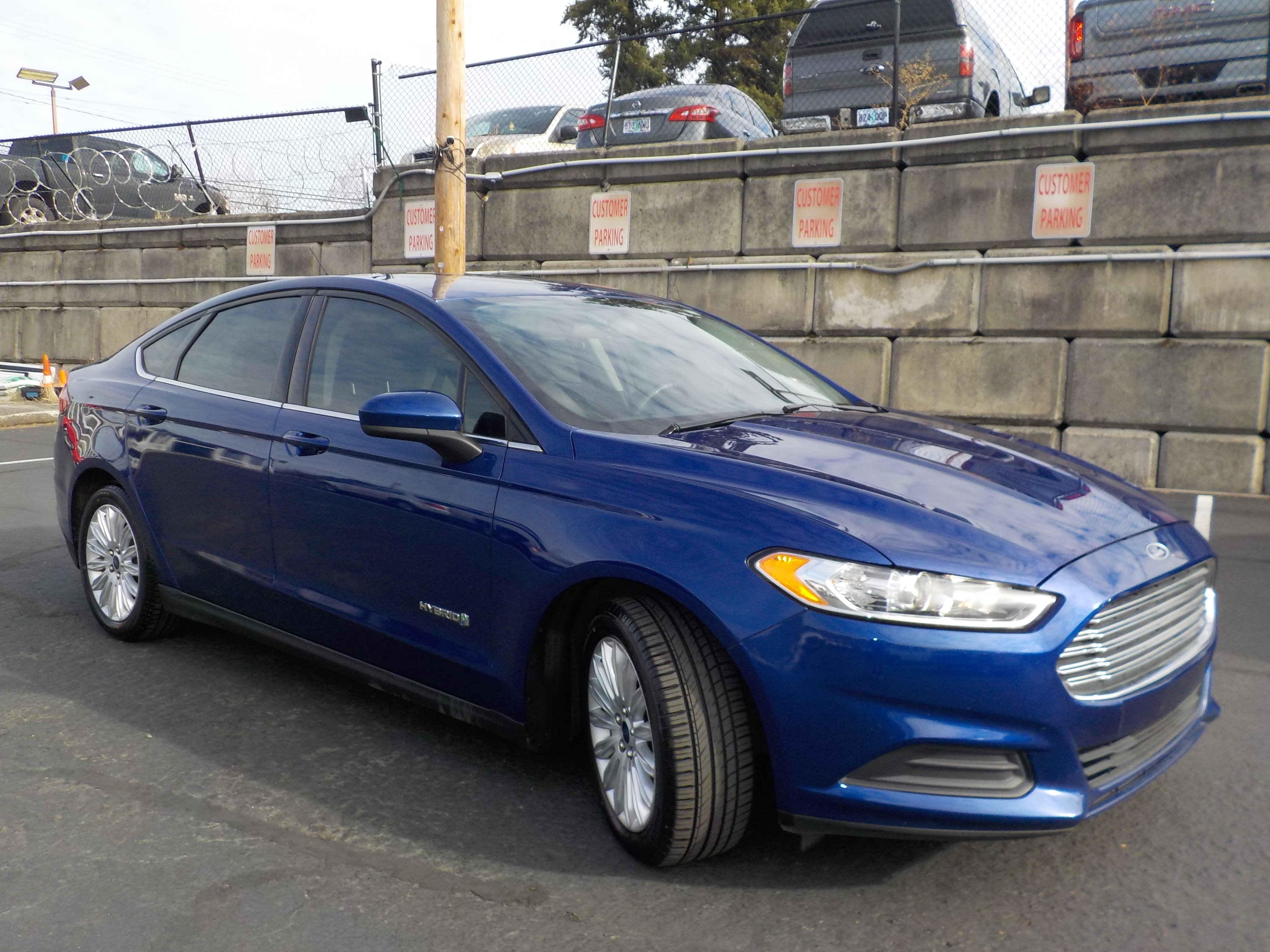 Used 2016 Ford Fusion S FWD image 1