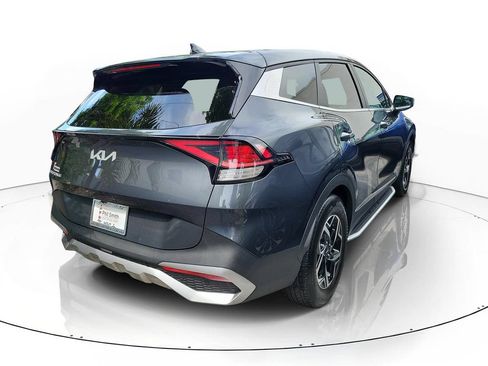 Used 2023 Kia Sportage LX FWD image 4