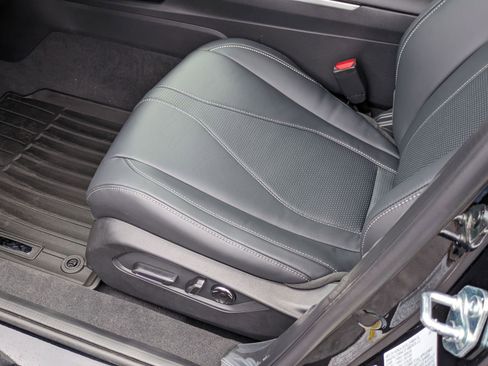 New 2025 Acura TLX w/ Technology Package image 10