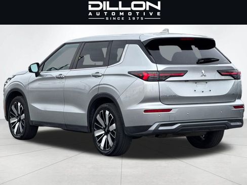 Used 2025 Mitsubishi Outlander SE AWD/4WD image 6