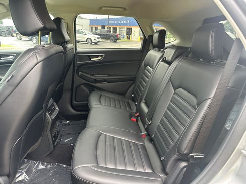 Used 2024 Ford Edge SEL w/ Convenience Package AWD/4WD image 16