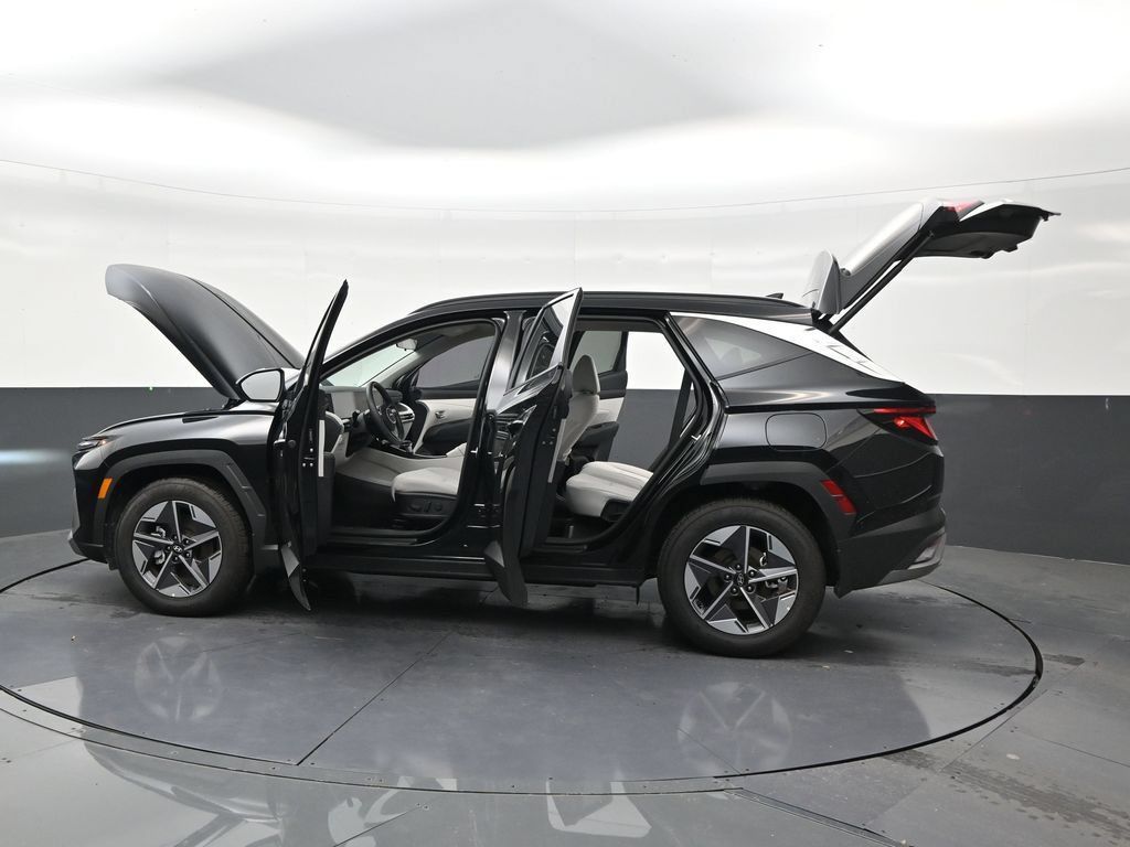 Used 2026 Hyundai Tucson SEL Plus FWD image 30