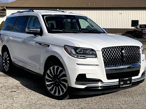 Used 2023 Lincoln Navigator Black Label image 38