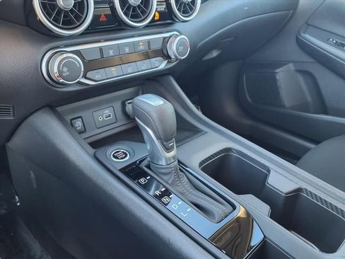 Used 2025 Nissan Sentra S image 9