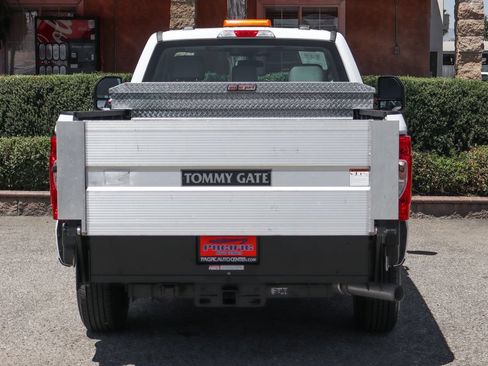 Used 2021 Ford F250 XL w/ Power Equipment Group RWD image 7