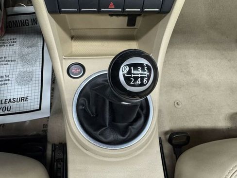 Used 2013 Volkswagen Beetle TDI FWD image 31
