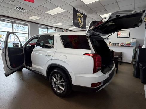 Used 2020 Hyundai Palisade SE FWD image 12