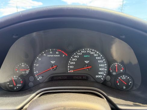 Used 2002 Chevrolet Corvette Convertible w/ Preferred Equipment Group2 RWD image 16
