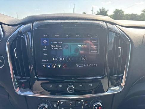 Used 2023 Chevrolet Traverse LT w/ LPO, Floor Liner Package FWD image 8