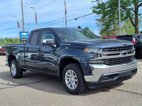 Used 2019 Chevrolet Silverado 1500 LT w/ All-Star Edition AWD/4WD image 3