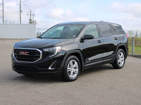 Used 2018 GMC Terrain SLE image 2