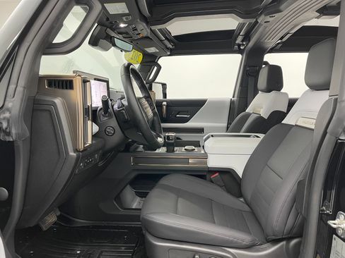 Used 2025 GMC Hummer EV 2X w/ LPO, Illumination Package AWD/4WD image 21