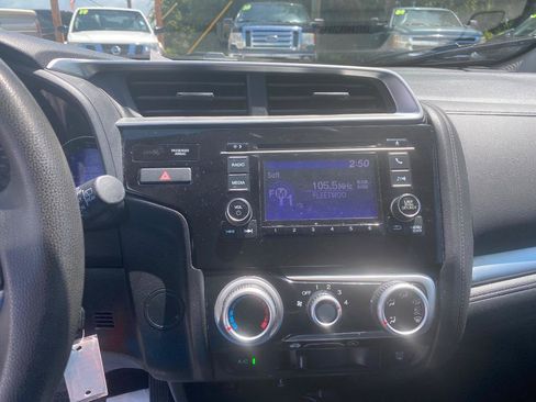 Used 2019 Honda Fit LX image 27