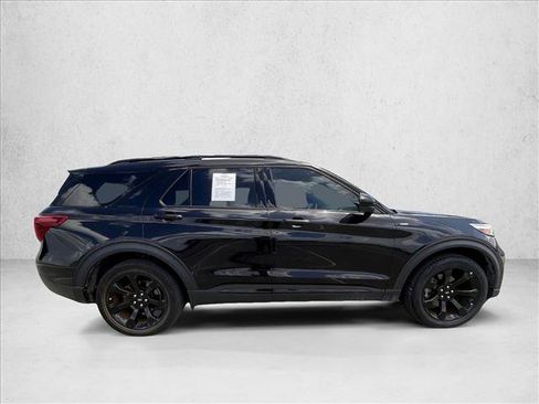Used 2023 Ford Explorer ST-Line w/ Class IV Trailer Tow Package RWD image 5