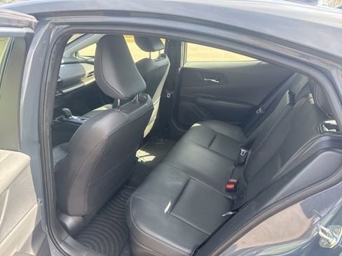 Used 2024 Toyota Prius XLE image 18