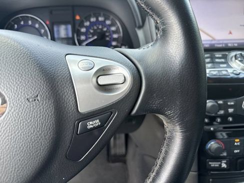 Used 2014 INFINITI QX70 AWD w/ Premium Package image 27